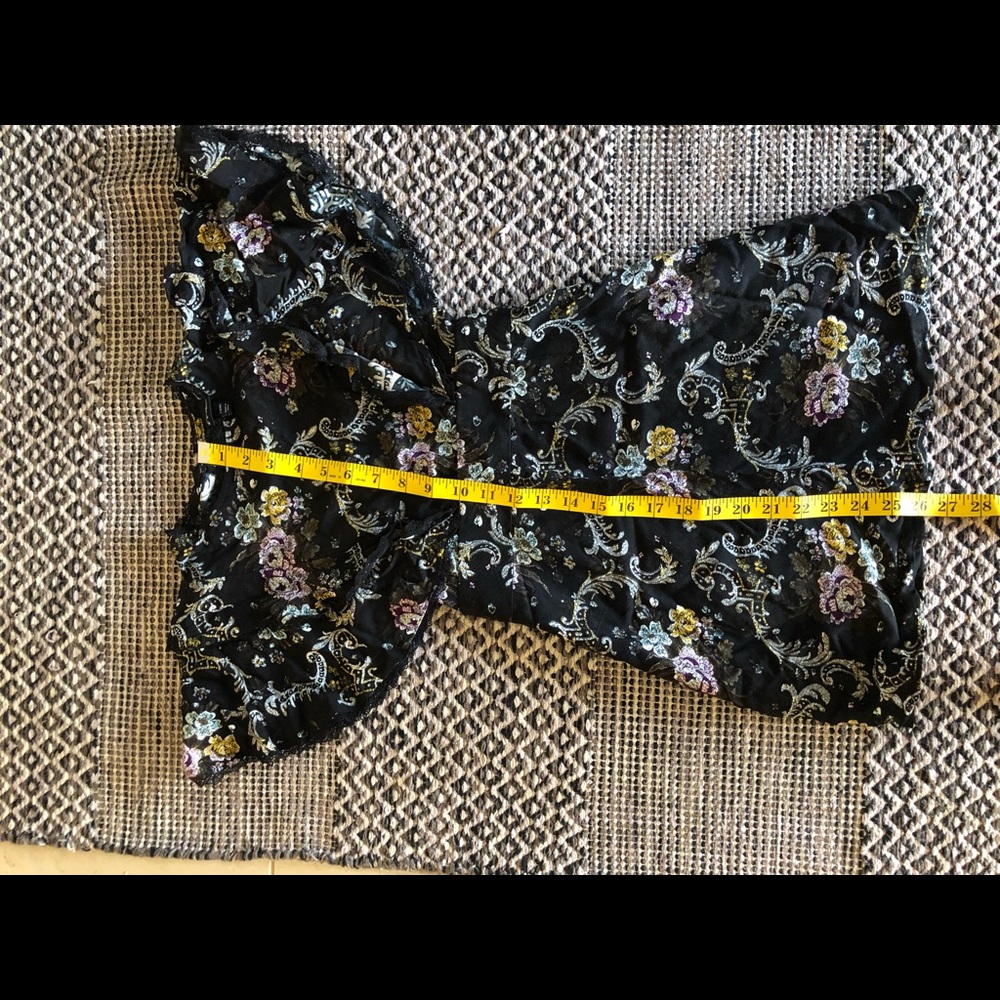Cute black floral Art Class dress with ruffles.